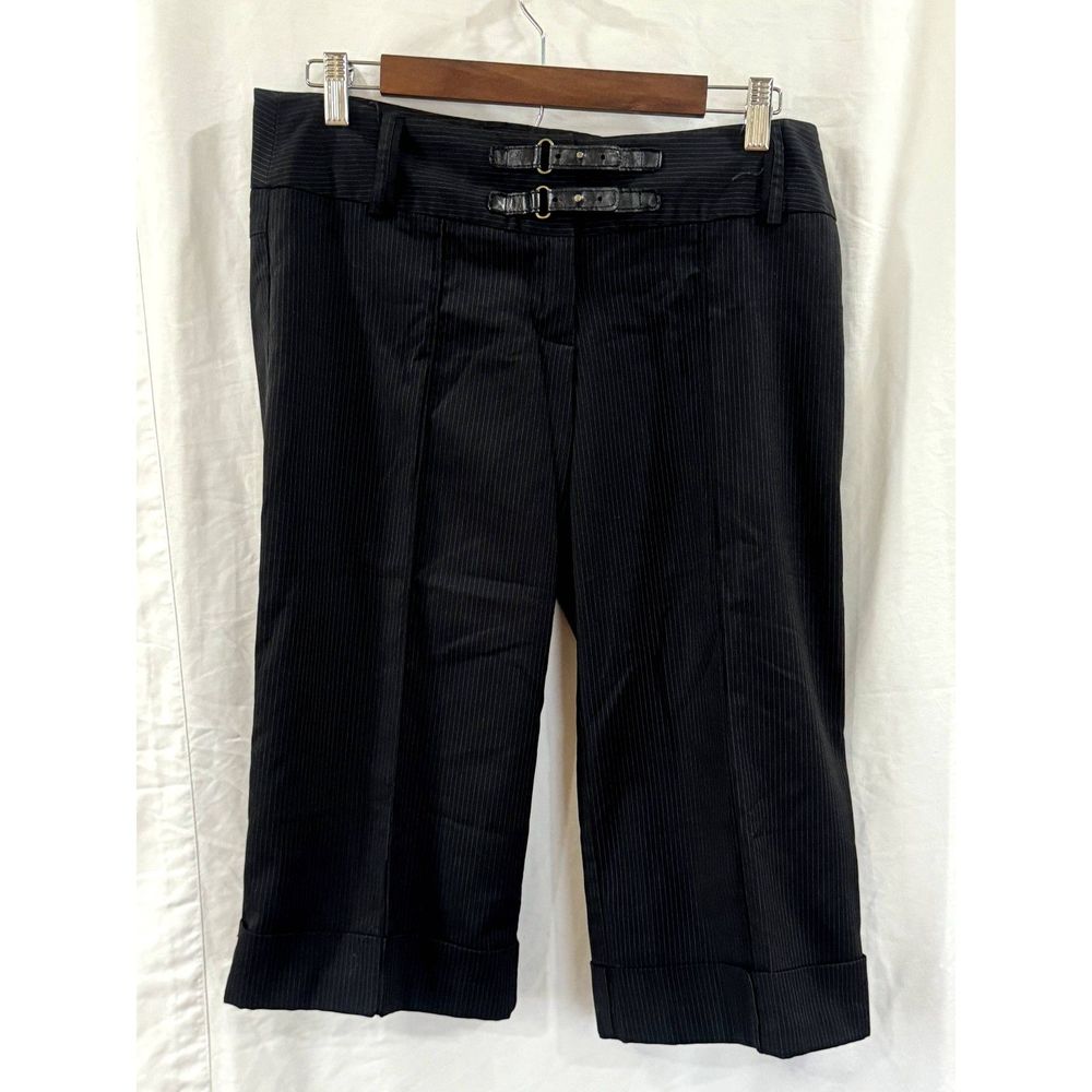 Charlotte Rose Women Black pin Strip Capris Pants Size 4